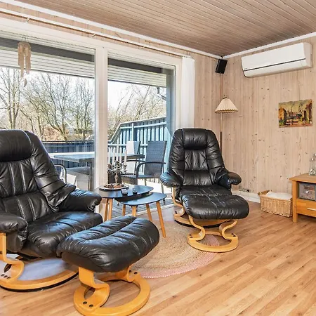 6 Person In Hemmet Falen